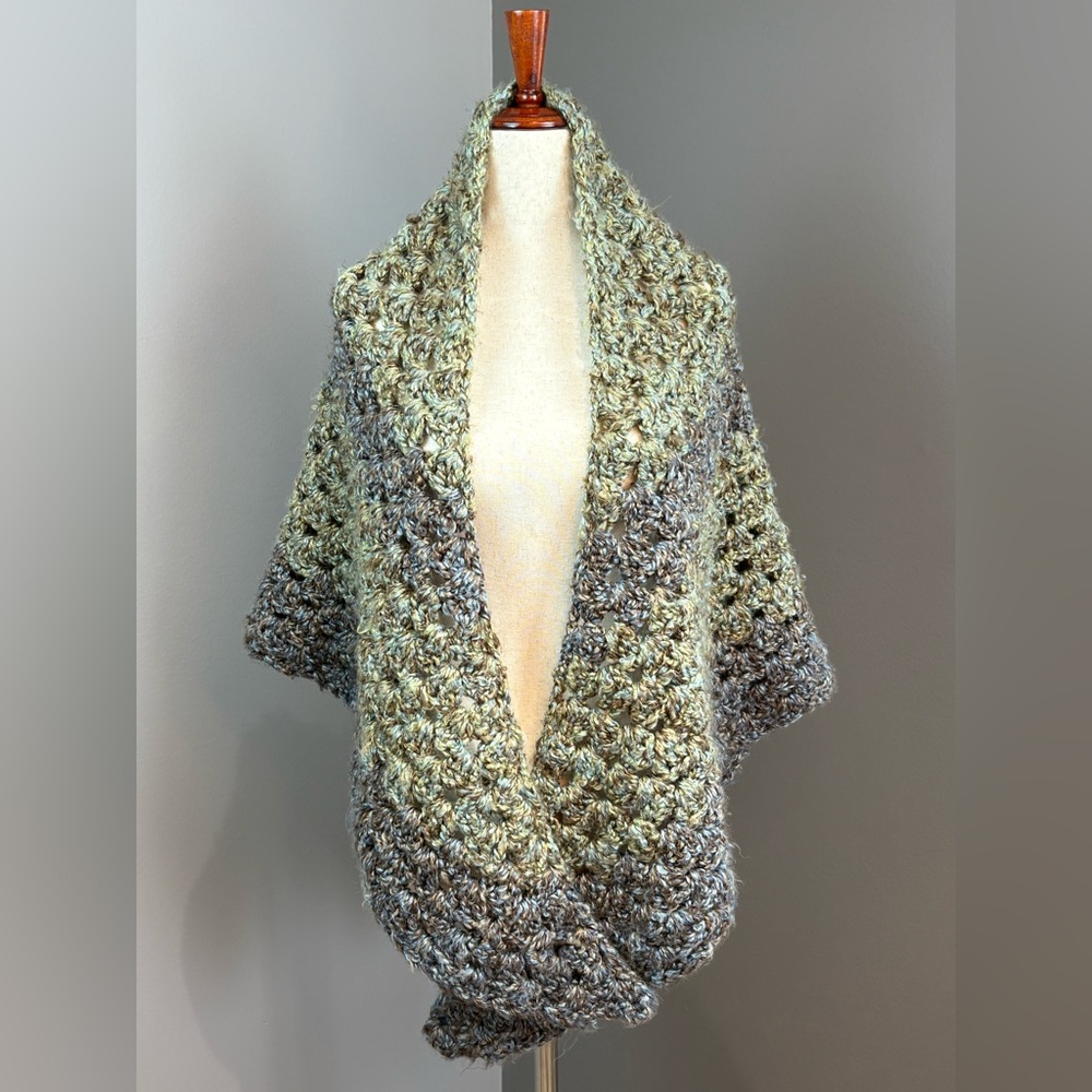Handmade Vintage Crocheted Shawl Chunky Knit Green Blue Grey Color OS Gorgeous!